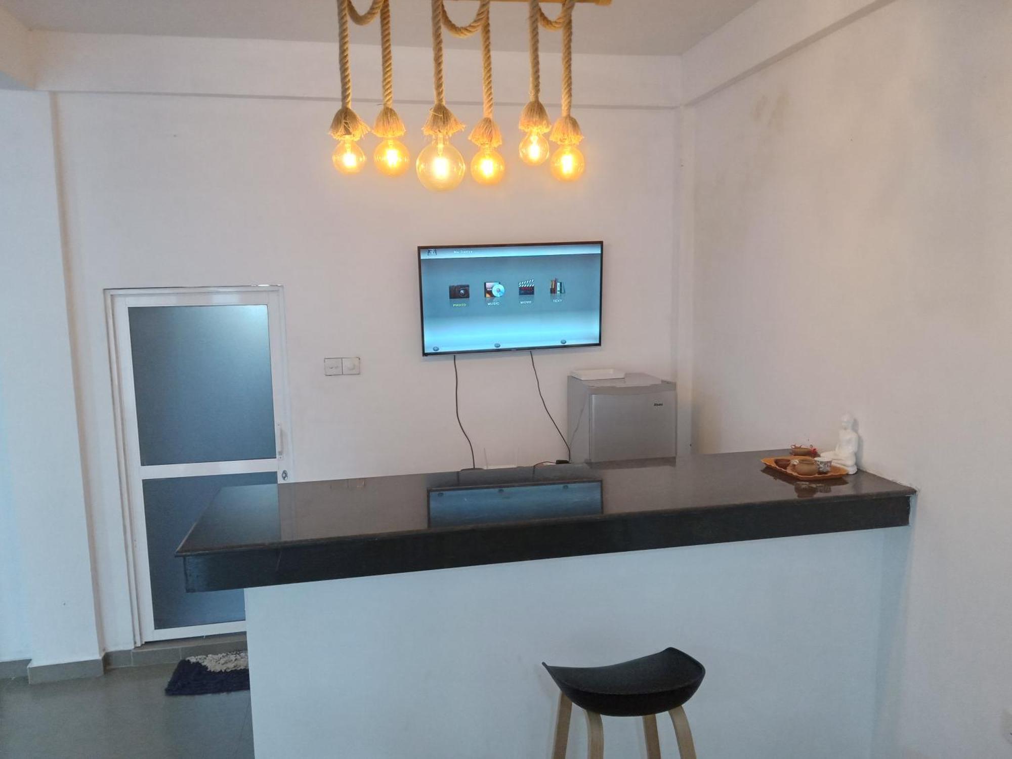 White Rose Safari Home Stay Udawalawe Esterno foto